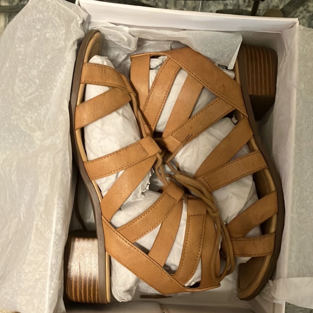 City Classified tan heel size 9 worn once